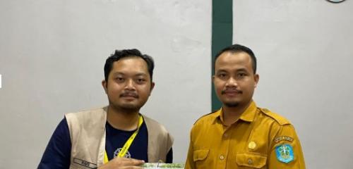 Pemberian Luaran Edukasi Guess The Prov dengan Siswa SDN 10 Bakam